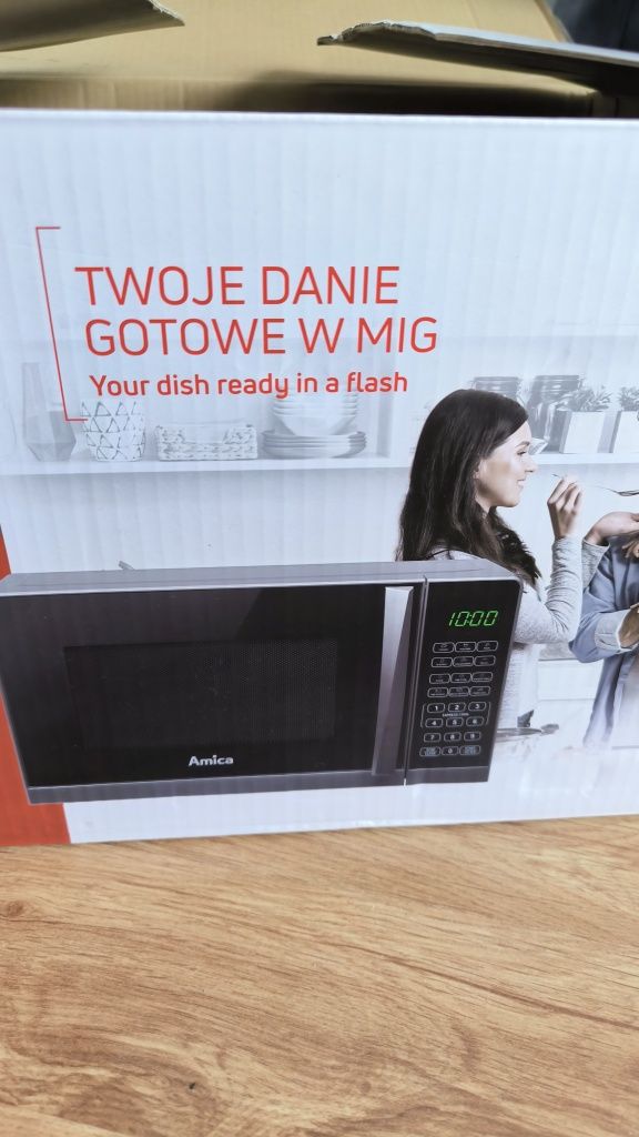 Sprzedam mikrofalówka Amica 700 W