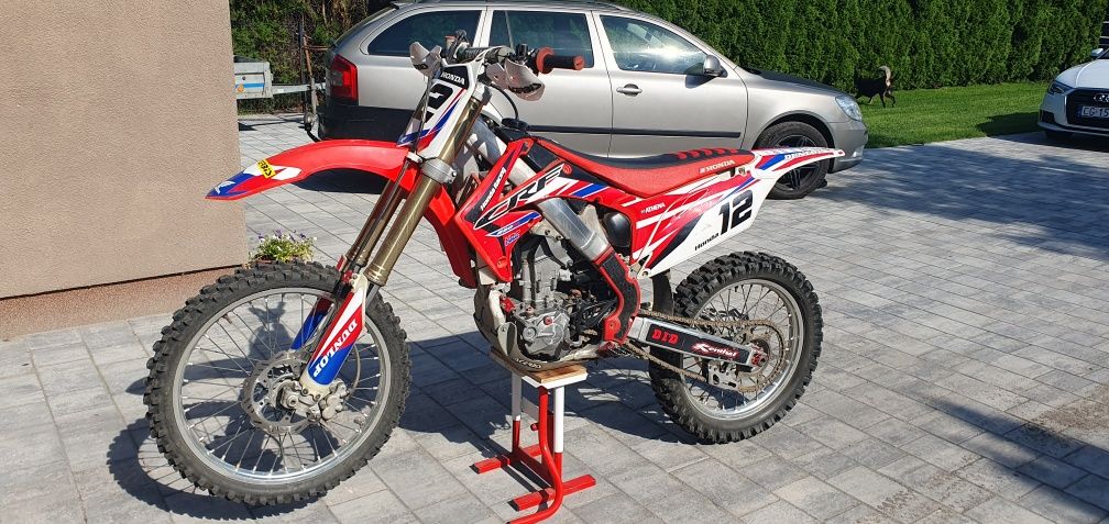 Honda CRF 250 w dobrym stanie