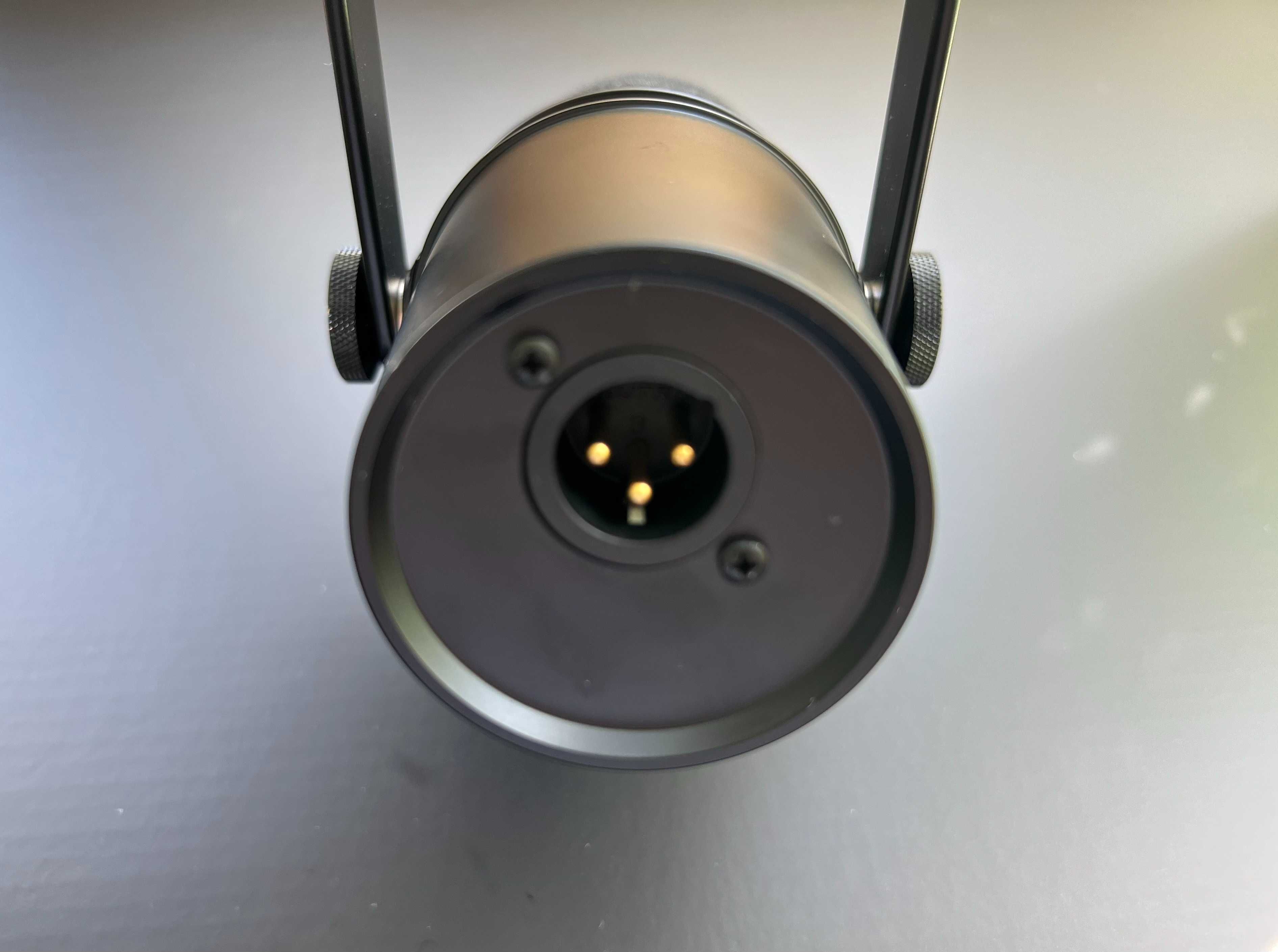 Микрофон Shure MV7-X