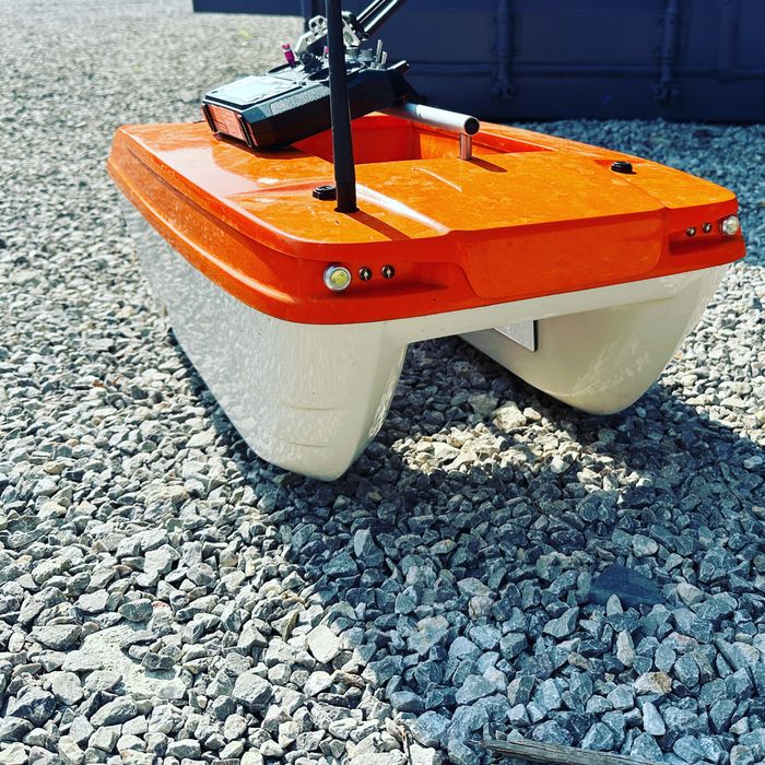 Łódka zanętowa - SZANTI - Deeper - Auto Pilot - Lipo 2x24500