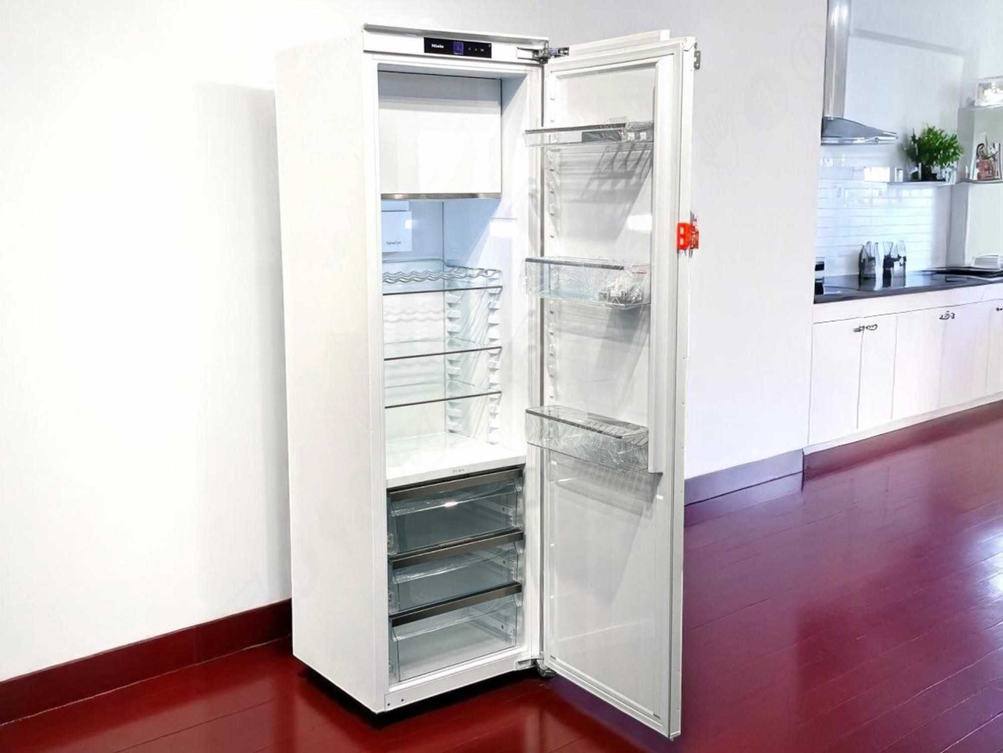 Miele / Міле Холодильник K 7744 E, 179 см, сенсор, білий