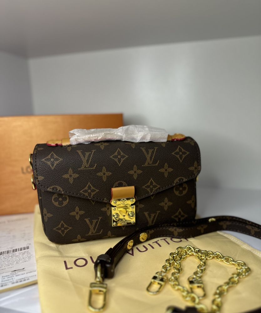 Міні сумка louis vuitton /ремінцем