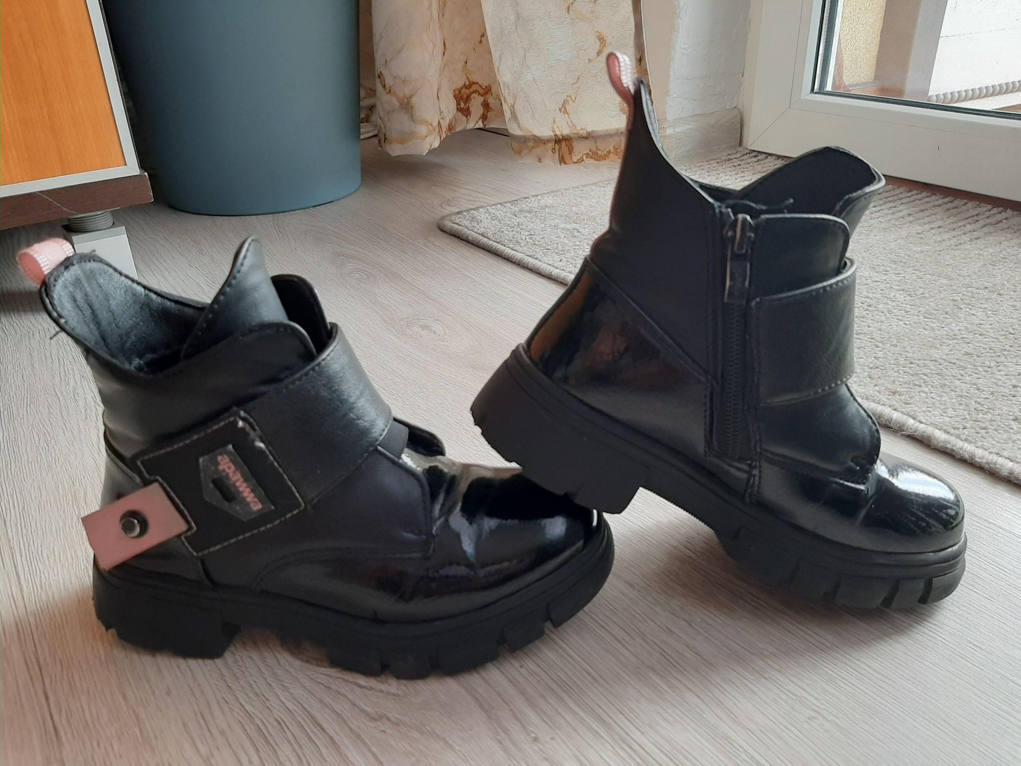 Botki na grubej podeszwie