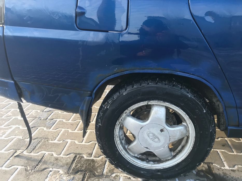 Продаю ваз 2111.