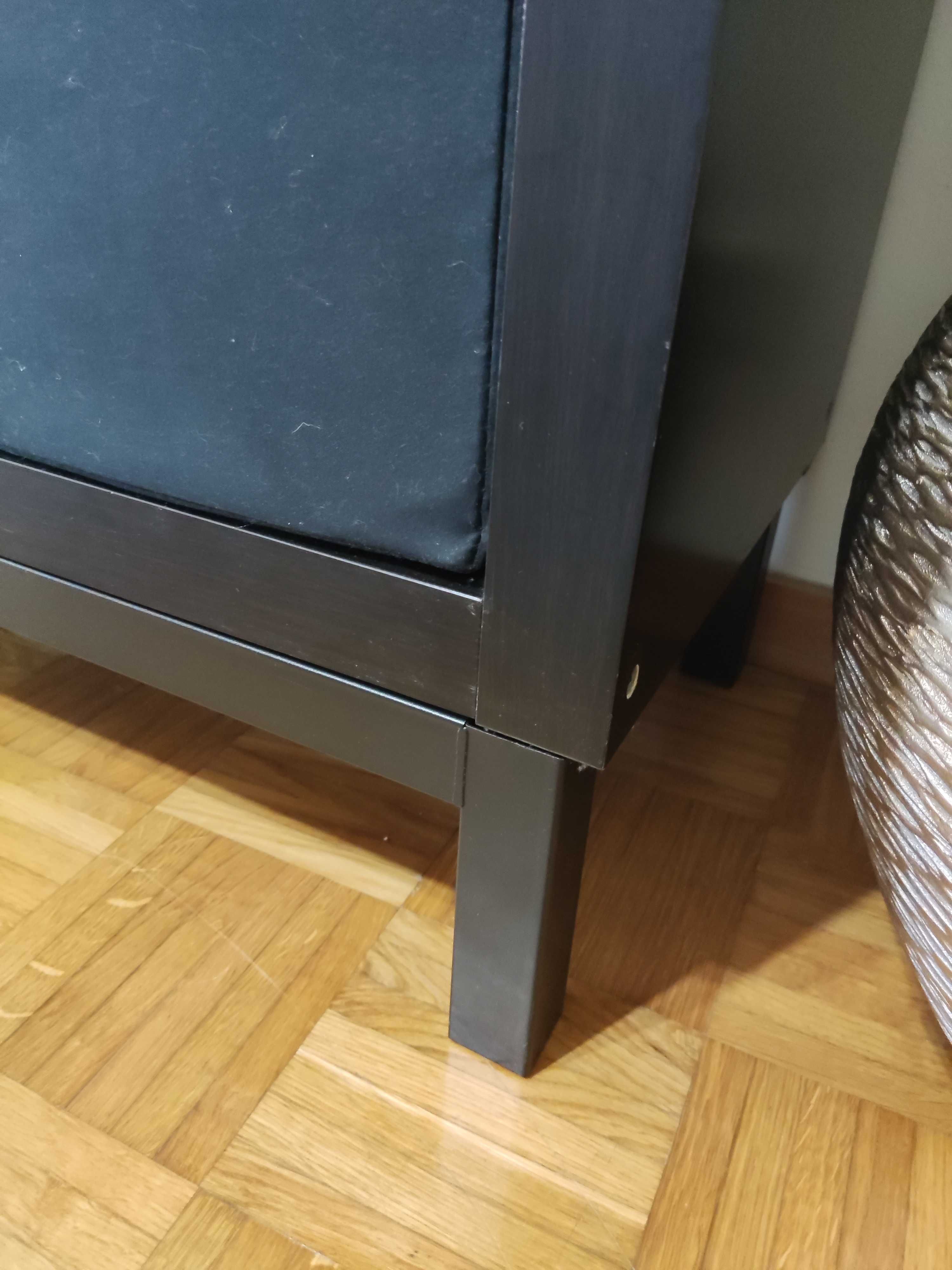 Móvel preto do ikea