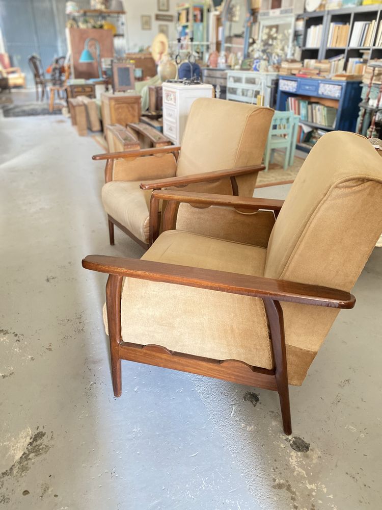 Sofas escandinavos em veludo beje