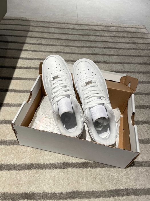 Pozostała modaNike_Air_Force_1_White_ButyModa_R.43