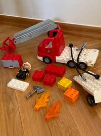Zestaw Lego Duplo wóz strażaki