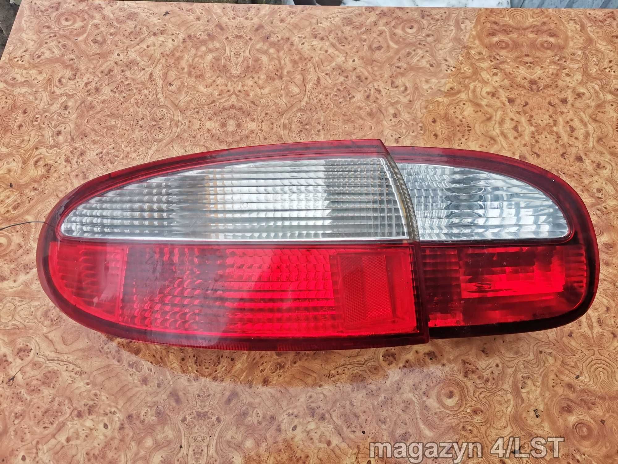 Daewoo Lanos HB 3d lampa tył lewy komplet lewych lamp