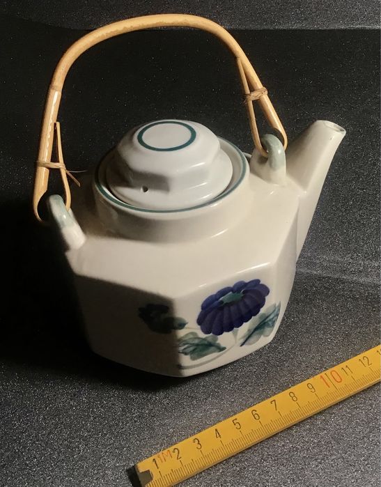 Bule Chinês Vintage (anos 80) com marca/assinatura