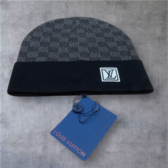 Louis Vuitton czapka jasnoszara