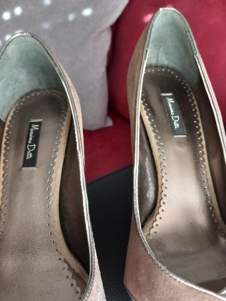 Sandálias Tam 39 Massimodutti ( Portes Incluídos)