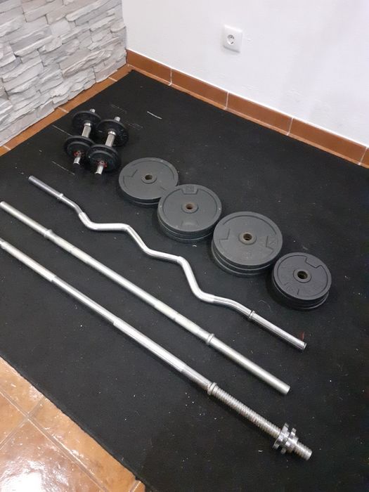 Barras + discos de musculação