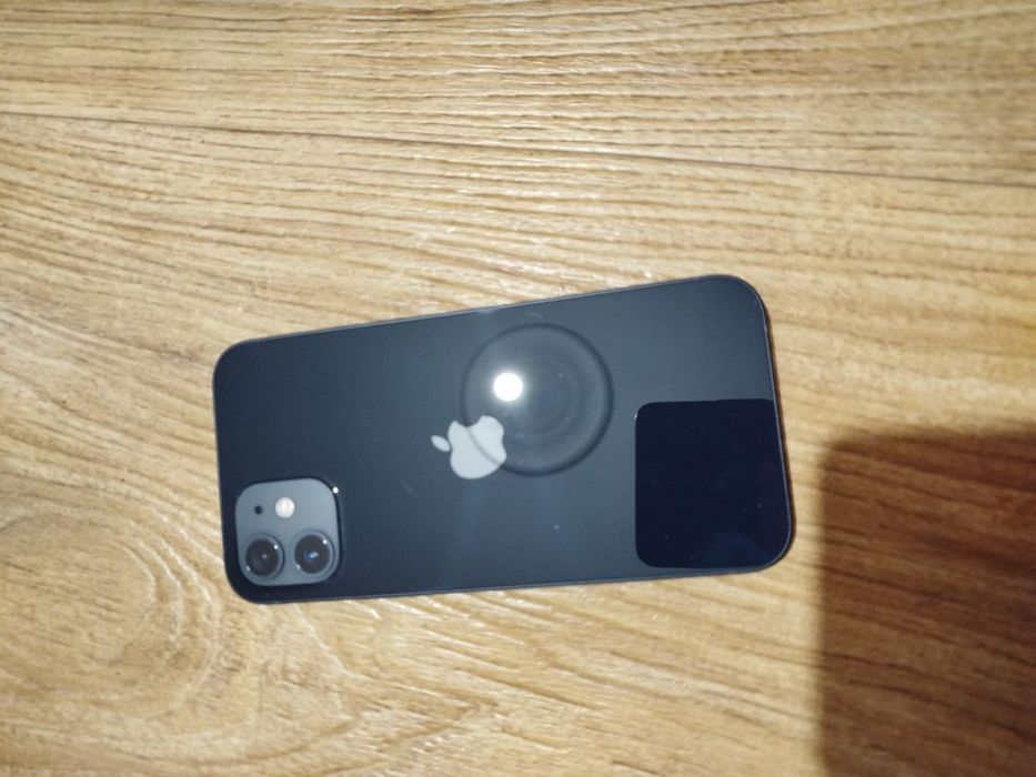 Продам Iphone 12 256