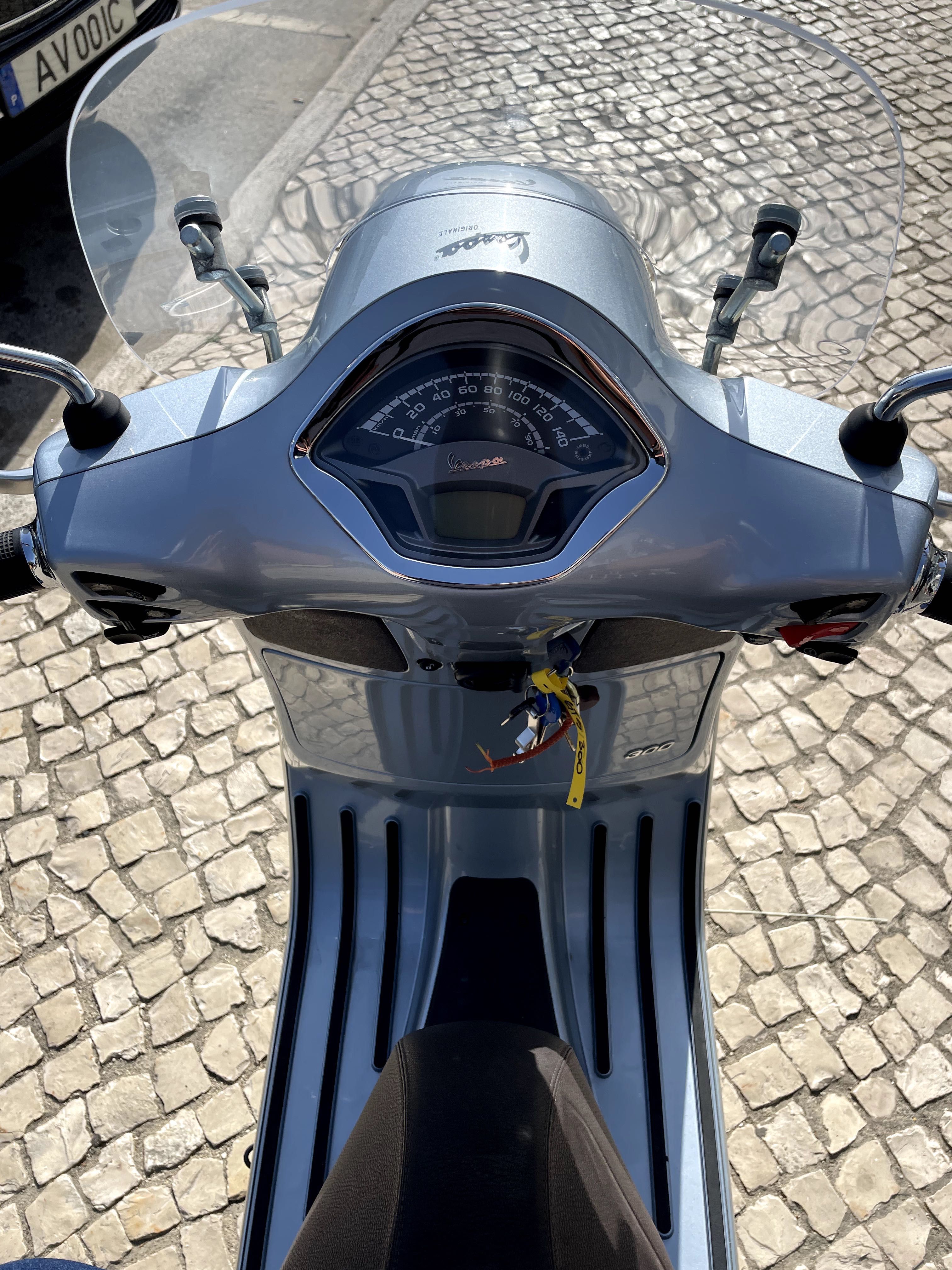 Vespa GTS 300 de 2021