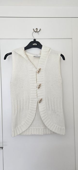 Kamizelka ecru kołeczki