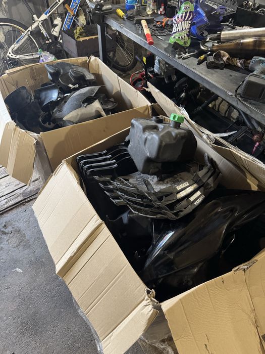 Продам пластик на yamaha aerox/neos