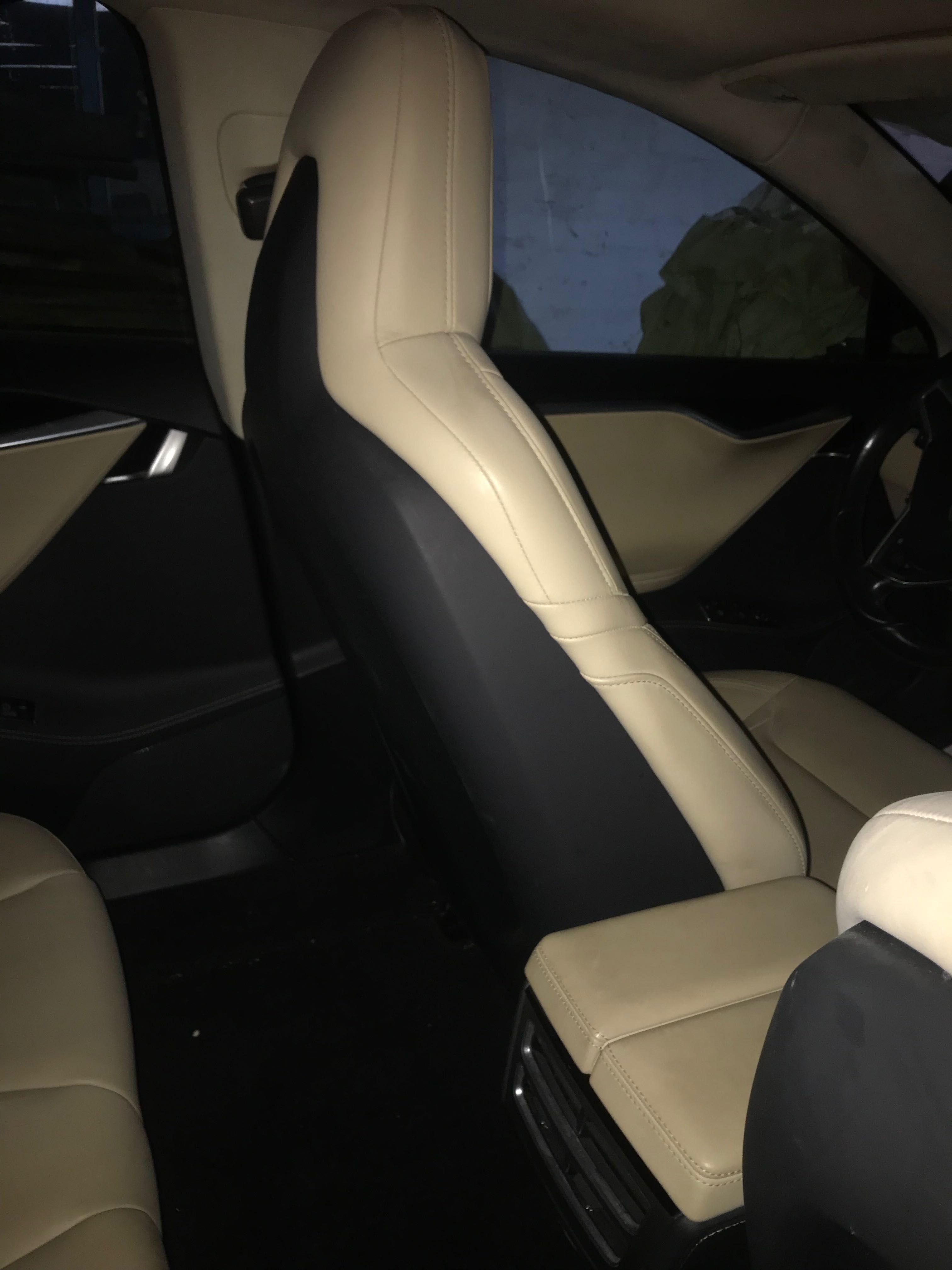 Tesla s.                                      I