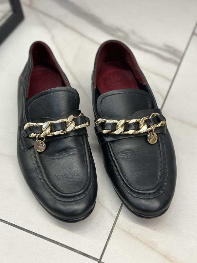 Шкіряні лофери Tommy Hilfiger 38р