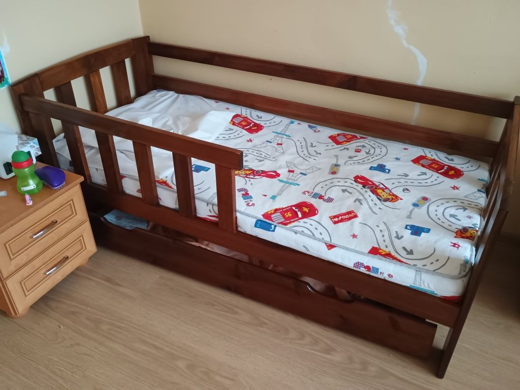 Łóżko dziecięce z szufladą