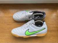 Nike Tiempo футбольні футзалки футбольная обувь 40.5 41 найк