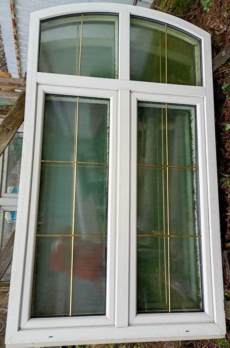 Пропоную вікна б/в з двухкамерними склопакетами, з шпросами.