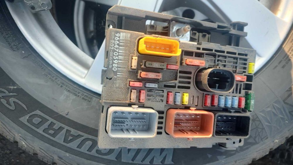 Skrzynka moduł BSM 96647.05980 Citroen c5 III x7 1.6 HDI