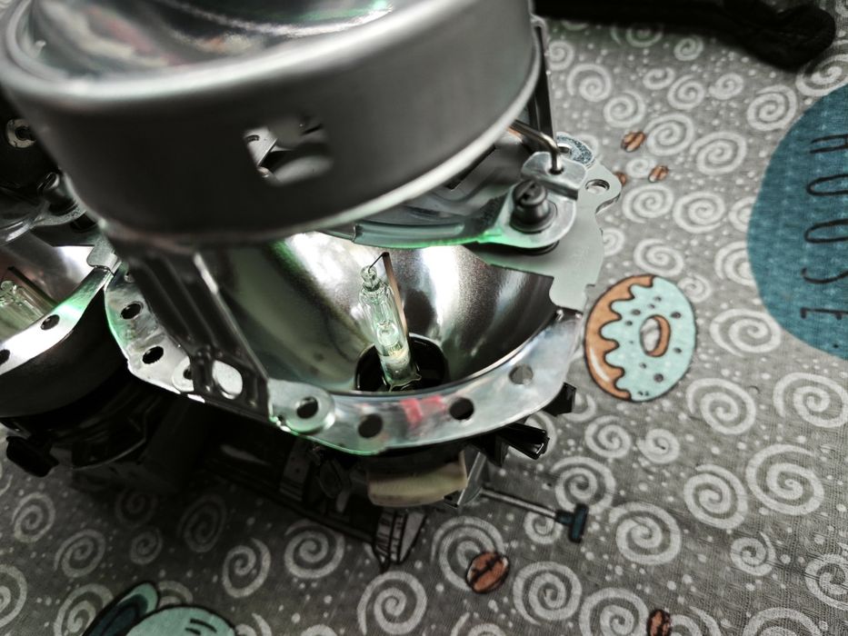 Лінзи bmw m5 e60 e61