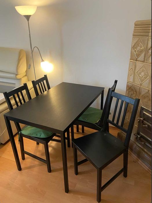 Stół i 4 krzesła IKEA