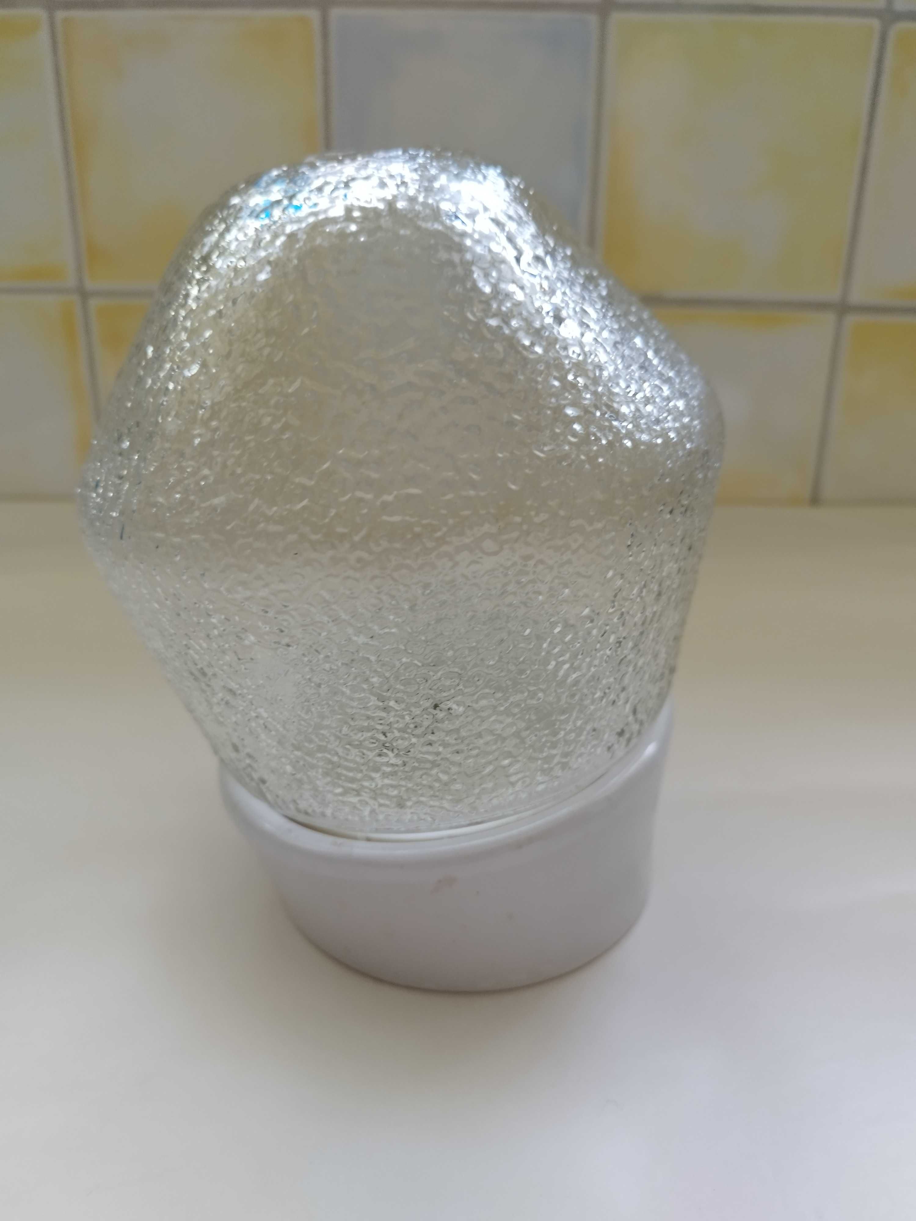 lampa - kinkiet - ukośna łazienkowa PRL (do łazienki)