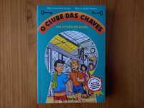 (PORTES GRÁTIS) O Clube das Chaves: Na Crista da Onda (Edição de 1995)