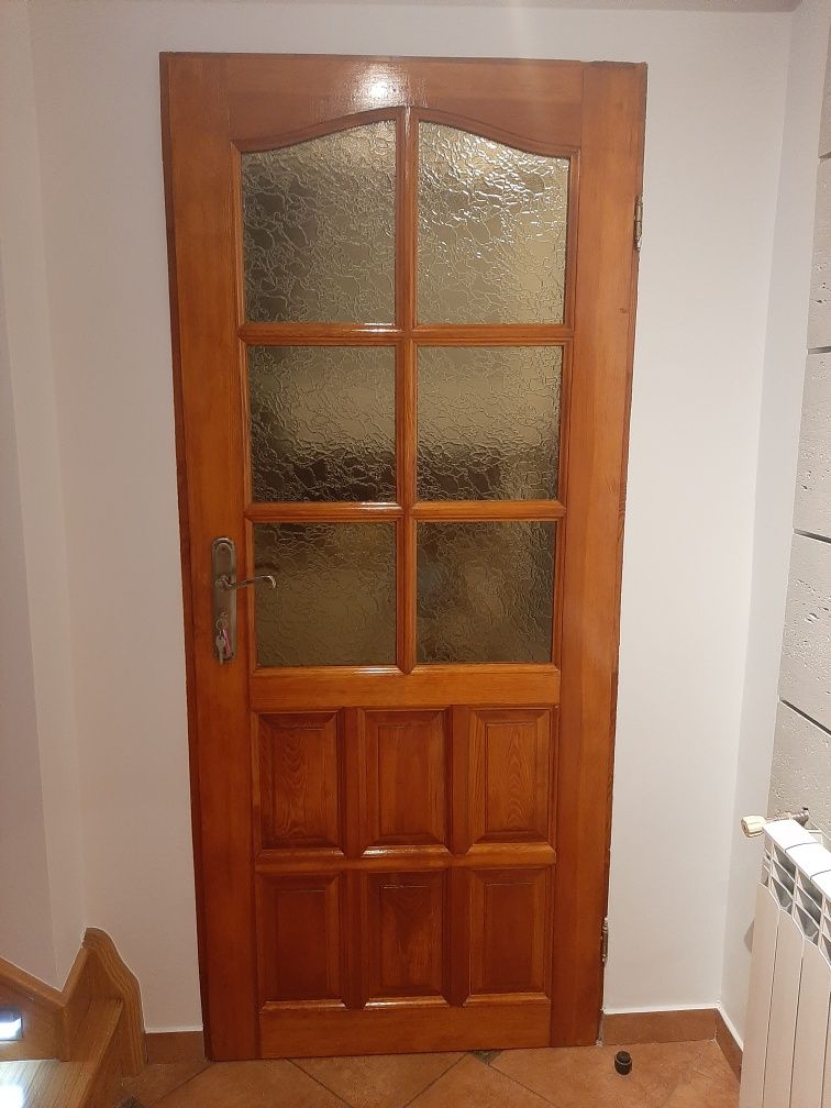 Drzwi drewniane prawe