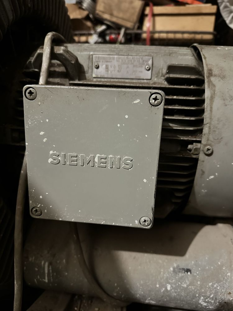 Вакуумна помпа SIEMENS ELMO-G 5,5 KWT