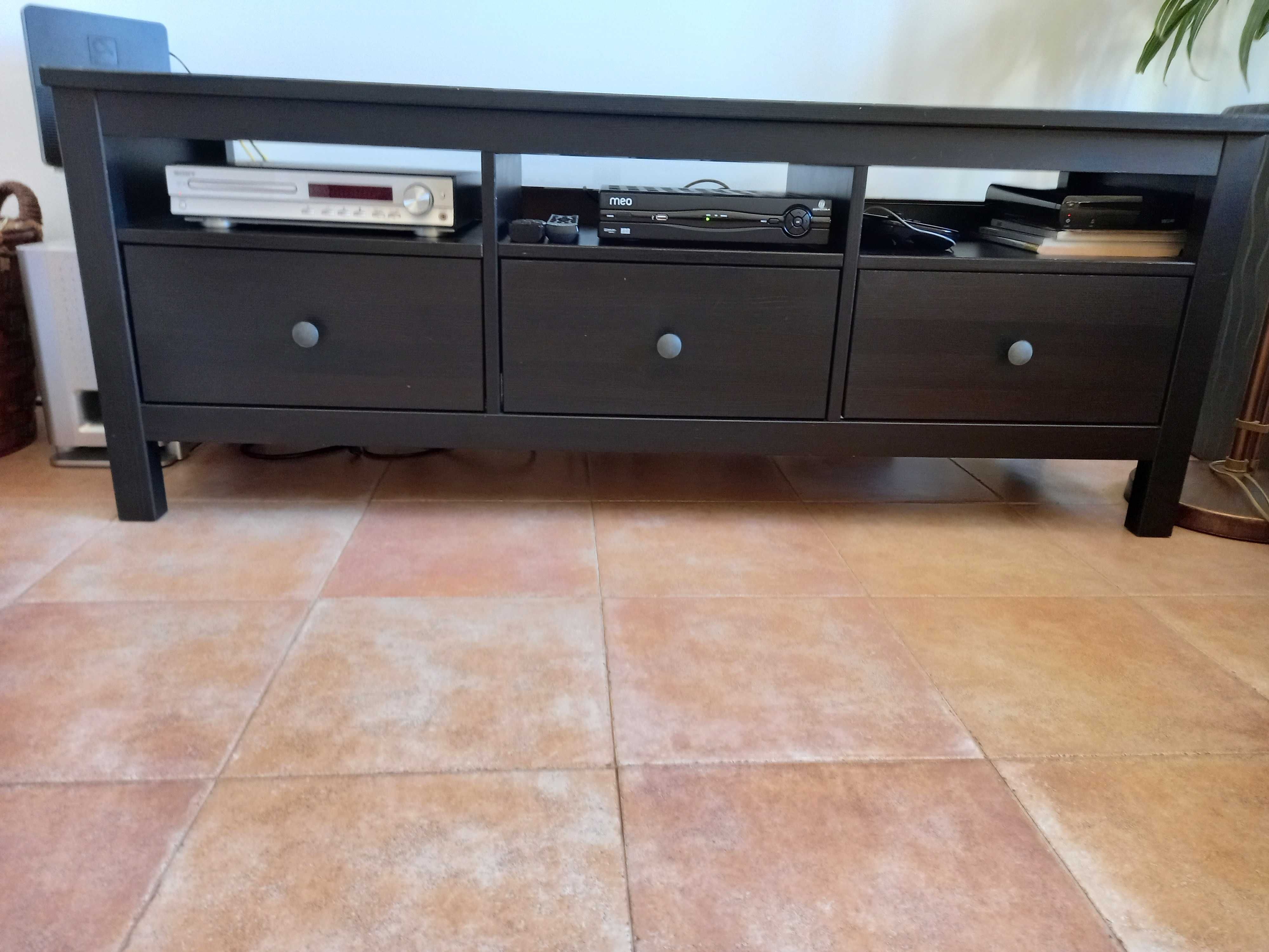 Vendo mesa de apoio para tv