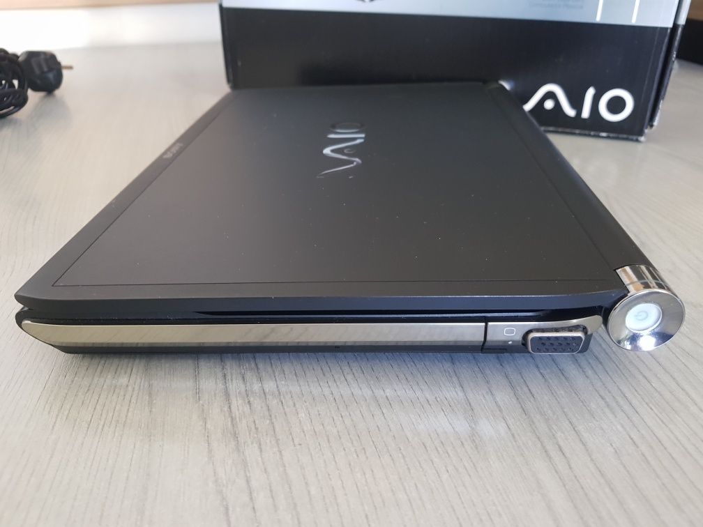 SONY VAIO TT BOND bardzo  ładny dla kolekcjonera