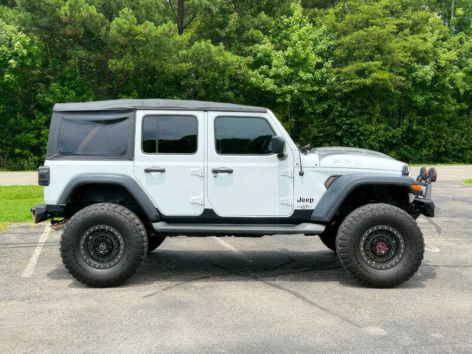 Jeep Wrangler Unlimited Sport S      2018