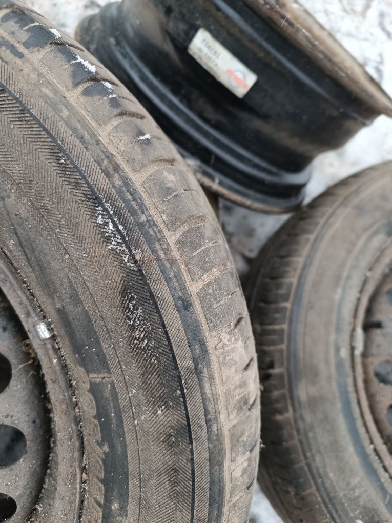 Диски з резиною R15 205/65 Kumho