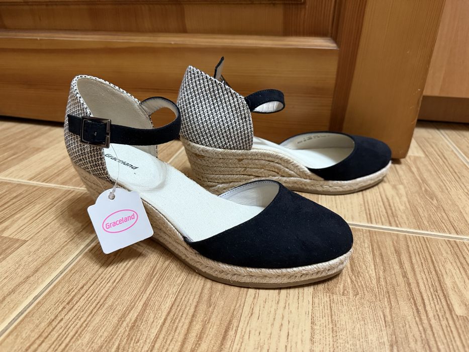 Туфлі Graceland 39р. нові