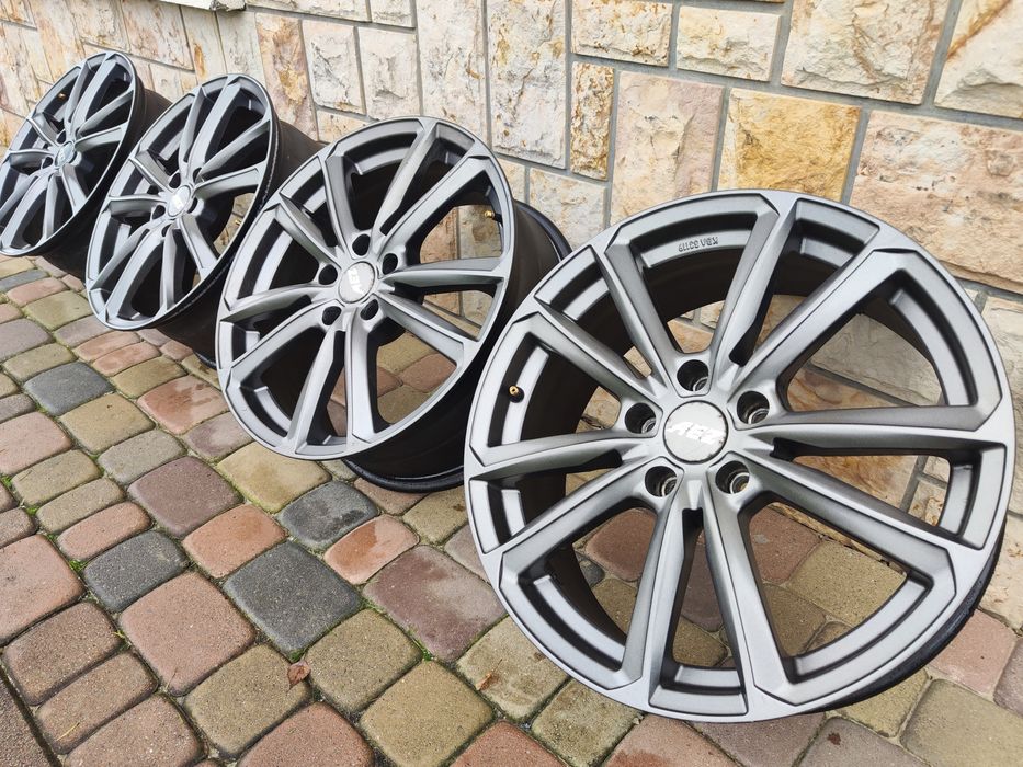 Alufelgi 18 5x112 AEZ/ Audi A3 8P 8V A4 Leon Cupra VW Golf GTI