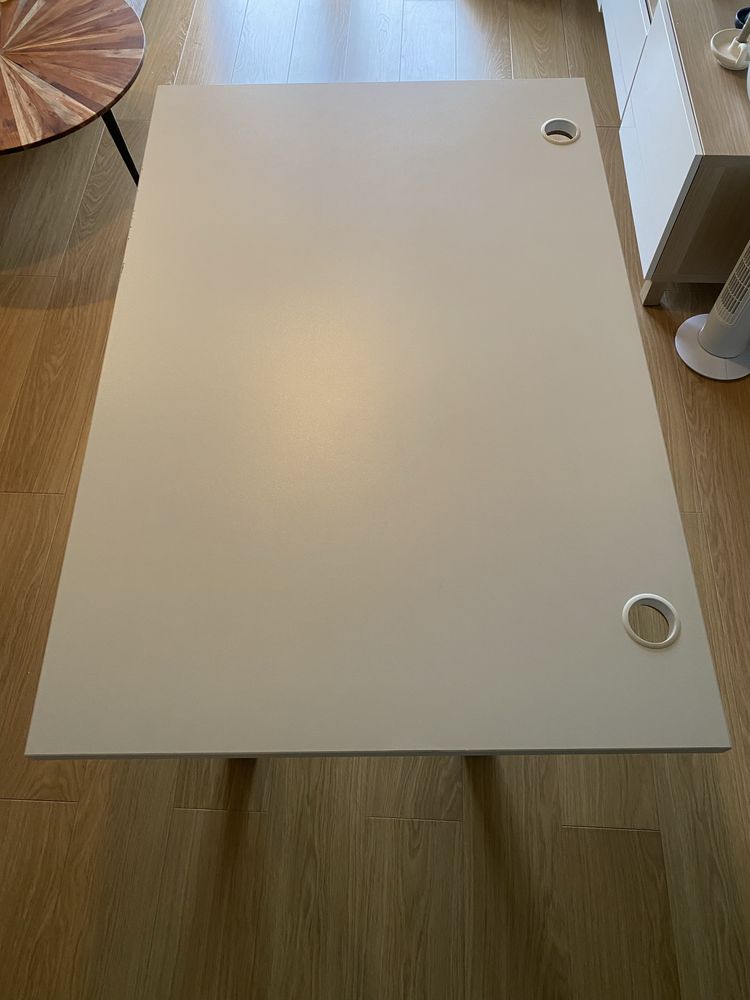IKEA białe biurko
