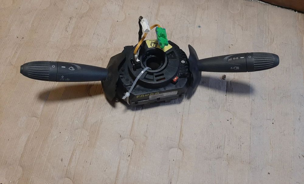 Przełącznik zespolony manetki FIAT PANDA 735398128