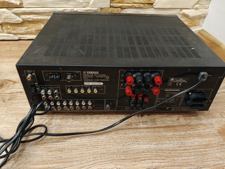 Amplituner Yamaha RX-V42 stan bdb