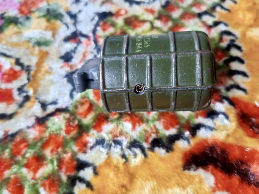 Запальничка Einsetzen Граната DM51 Хакі