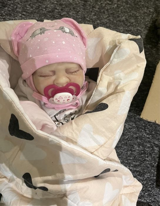 Silikonowa lalka reborn silikonek dziewczynka