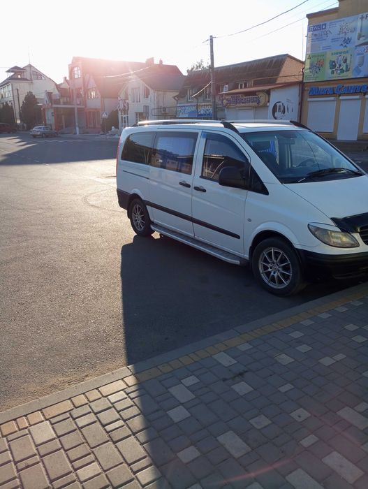 Мерседес Віто 111