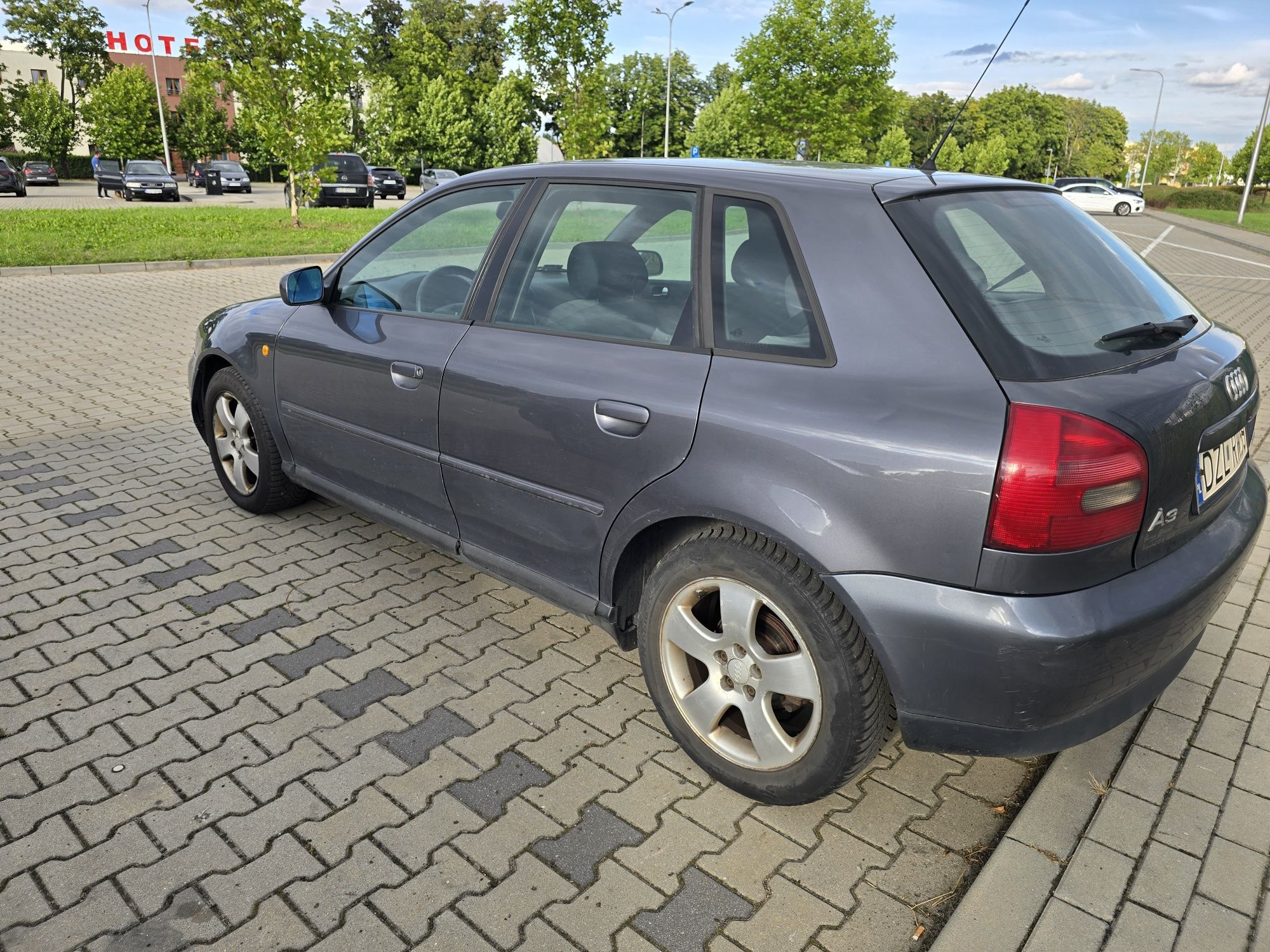 AUDI a3 8L 1.9 tdi 110KM 2000rok 5 drzwi