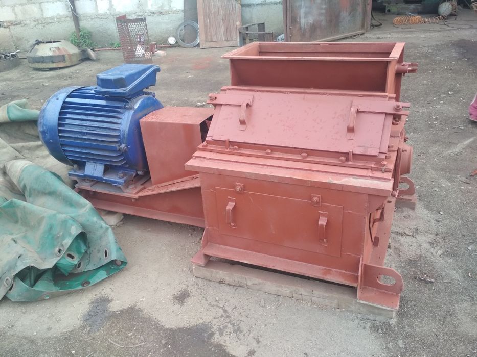 Подріблення щепи, дробилка,дробарка, щепоріз