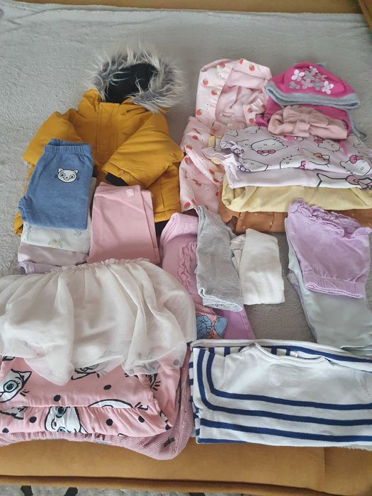 Sprzedam ubranka dla dziewczynki roz.74