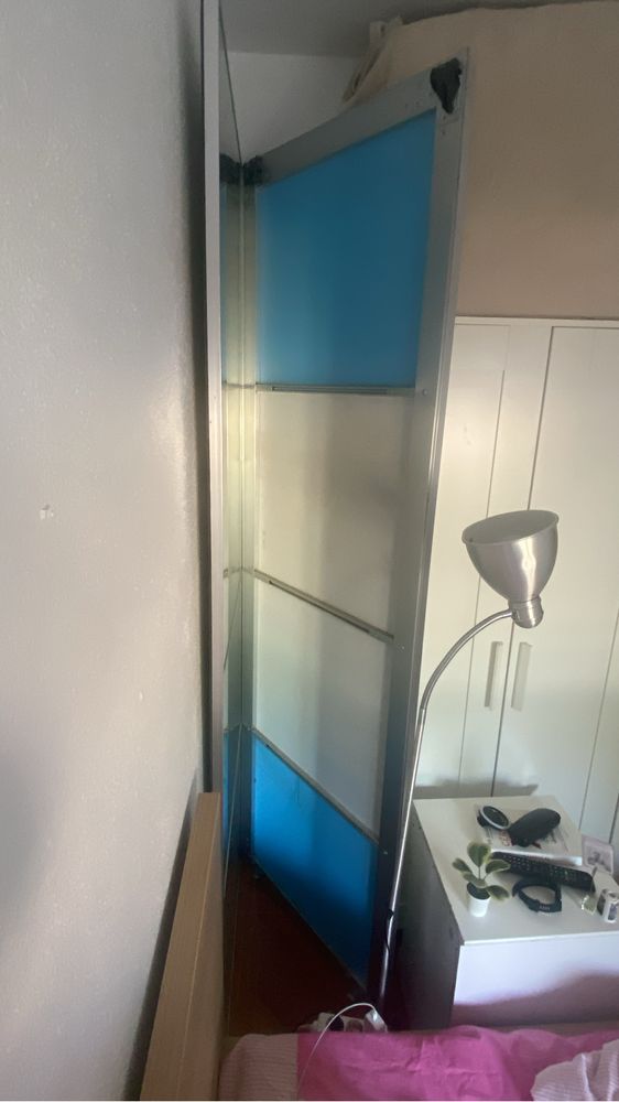 Duas portas espelhadas de roupeiro ikea