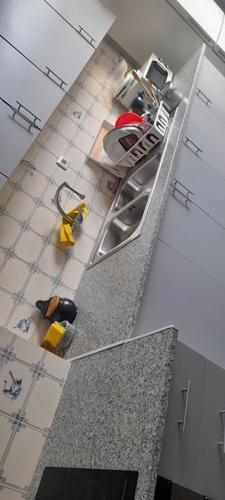 Aluguer arrenda se quartos partilhado e não partilhado